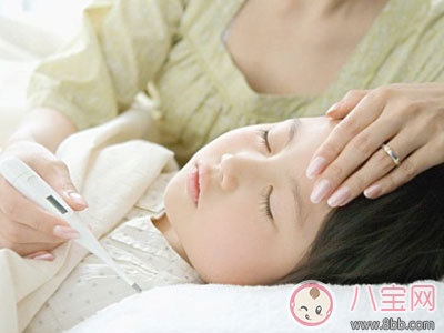 小孩感冒發燒怎么辦 感冒發燒吃什么好的快