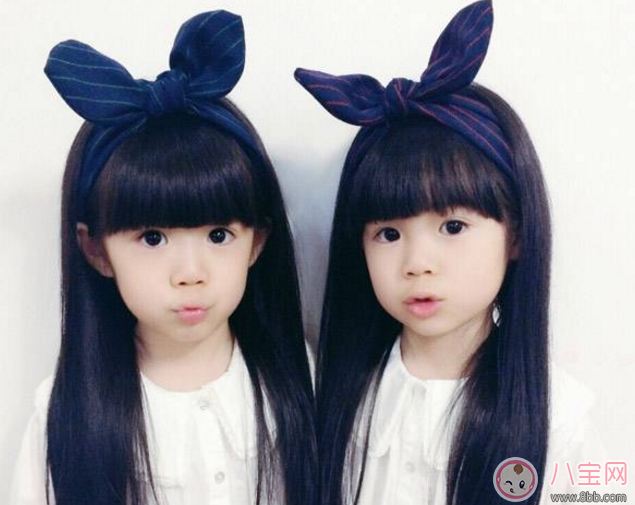 家里有對(duì)雙胞胎寶寶是種什么樣的體驗(yàn) 家里有對(duì)雙胞胎寶寶是種什么樣的體驗(yàn)