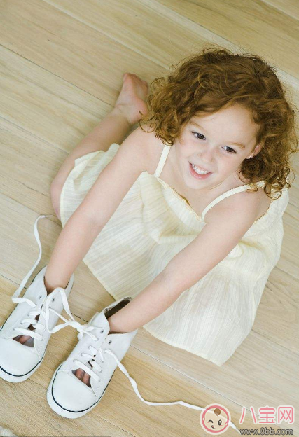 如何預(yù)防寶寶新鞋磨腳  寶寶腳被磨破皮怎么處理