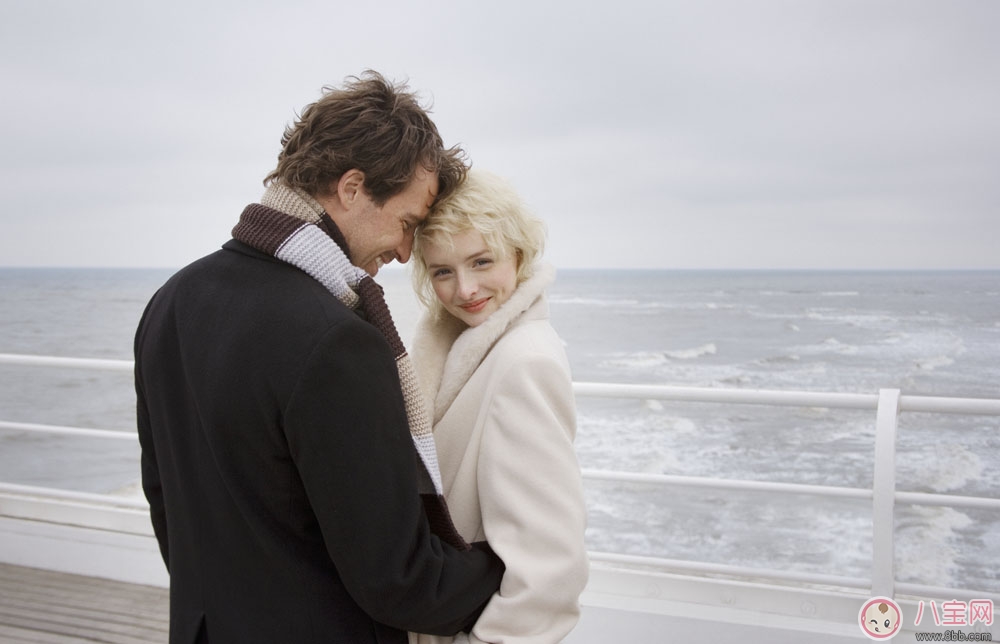 第一次做愛姿勢方法 女性第一次做愛是什么感覺