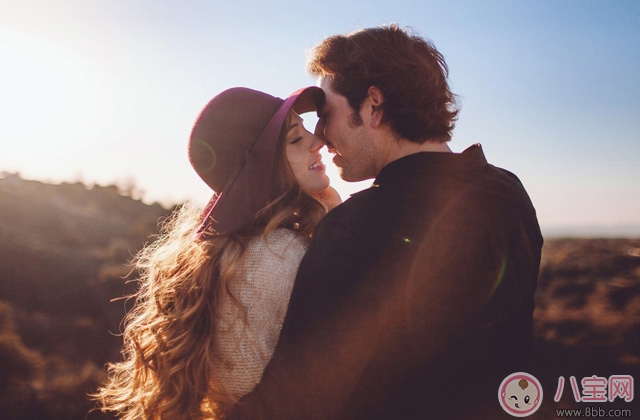 孕期做愛安全姿勢 孕期做愛要不要戴套