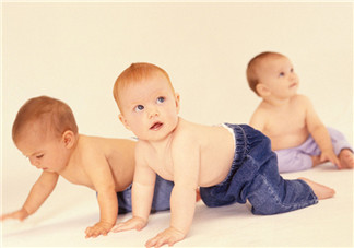 小孩不會爬直接會走有什么影響嗎  寶寶爬行有哪些好處