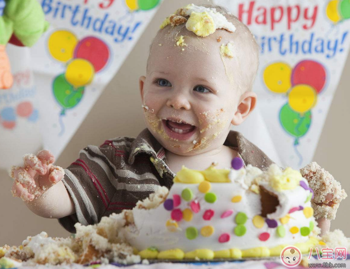 寶寶周歲生日怎么過  小孩過周歲有什么禮俗