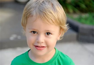 孩子咳嗽不去治療會導致肺炎 孩子咳嗽演變成肺炎跟他有關系嗎