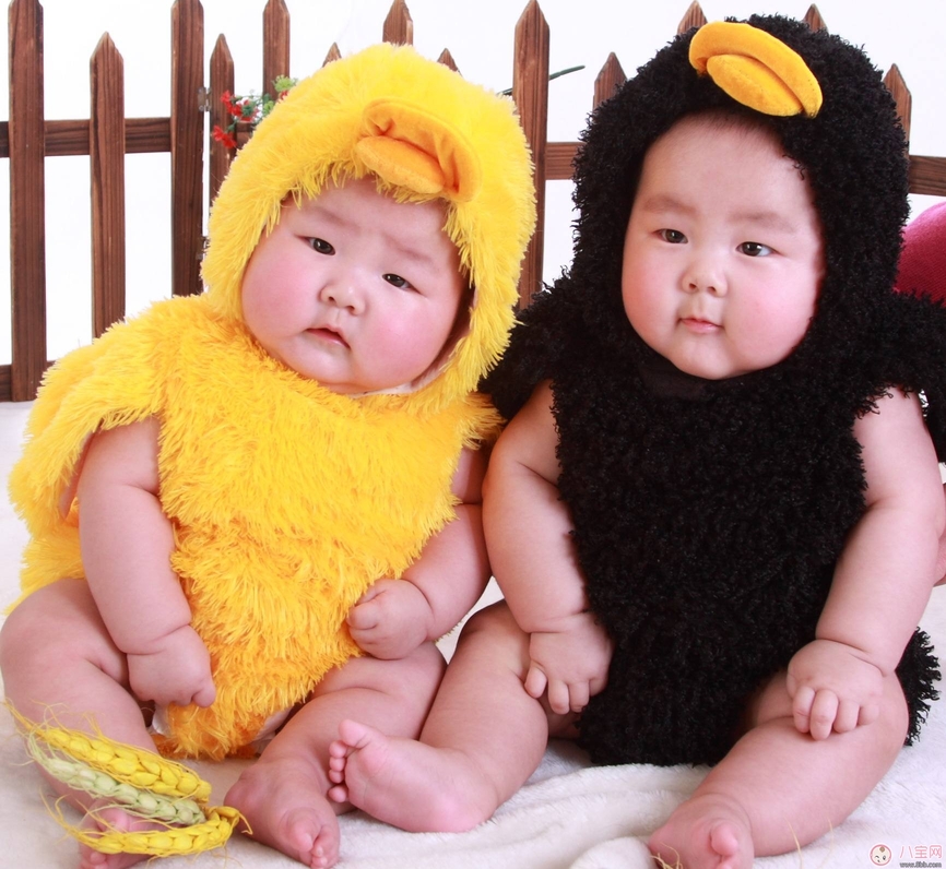 寶寶過百歲有什么講究  嬰兒過百歲送什么禮物