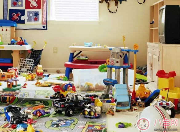 1歲寶寶喜歡把東西搬來搬去怎么辦 寶寶喜歡做搬運工好嗎