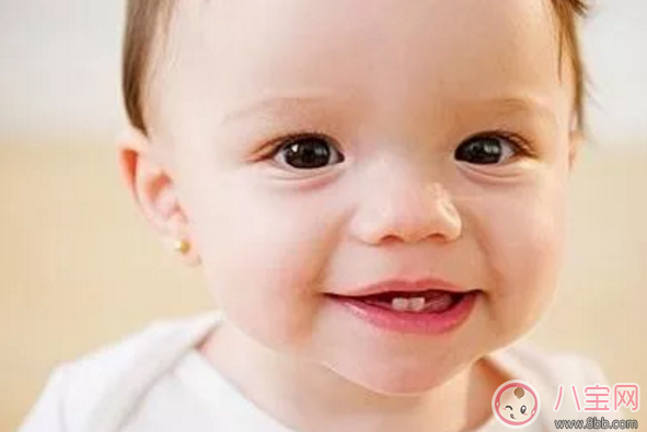寶寶最遲出牙時間是什么時候 寶寶出牙慢和媽媽有關系嗎