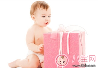 嬰兒頭發少怎么回事  寶寶頭發少如何變多