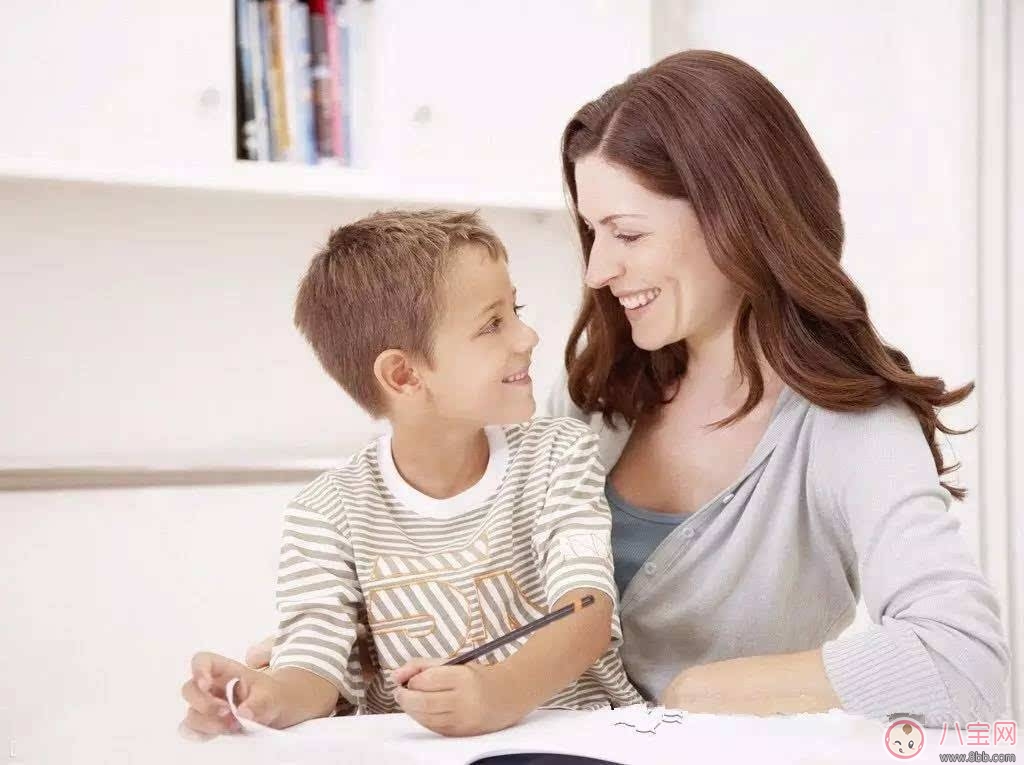 如何培養(yǎng)孩子口才訓(xùn)練  幼兒口才訓(xùn)練內(nèi)容有哪些