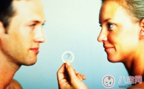 螺旋避孕套和凸點避孕套有什么區別 使用螺旋和凸點時要做足前戲 螺旋避孕套和凸點避孕套有什么區別 使用螺旋和凸點時要做足前戲