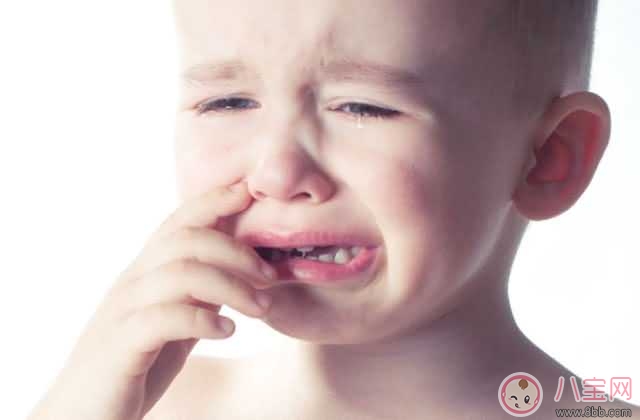 孩子愛哭怎么辦  怎么引導孩子學會堅強