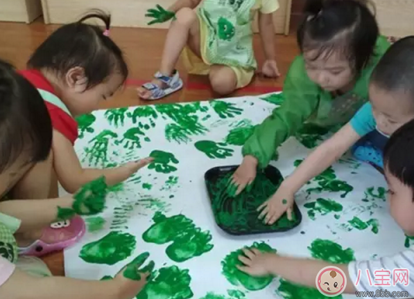 兩歲寶寶占有欲很強(qiáng)是怎么回事 寶寶兩歲以后是物權(quán)意識(shí)敏感期