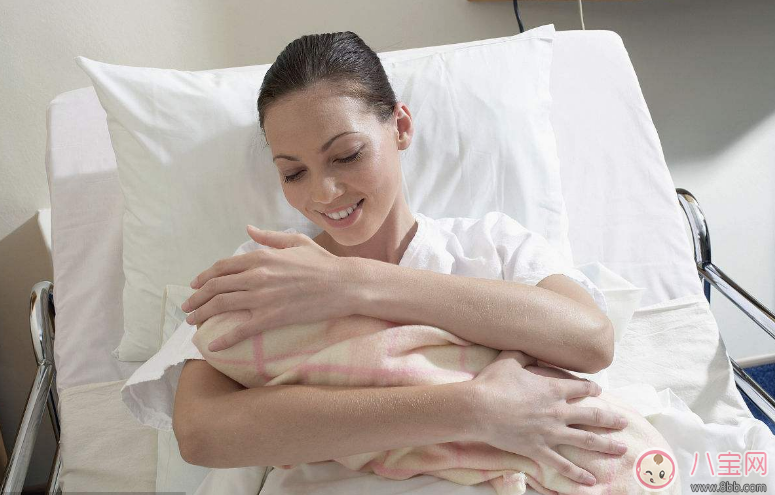 侯佩岑小兒子病情嚴重嗎 為什么寶寶不能服用維生素K3藥品 侯佩岑小兒子病情嚴重嗎 為什么寶寶不能服用維生素K3藥品