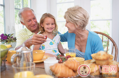 隔代教育對孩子的影響 老人帶孩子的好處多