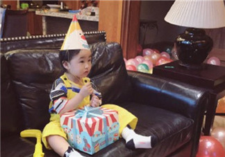 寶寶三歲生日說說簡短句子 寶寶3歲生日祝福語溫暖感言