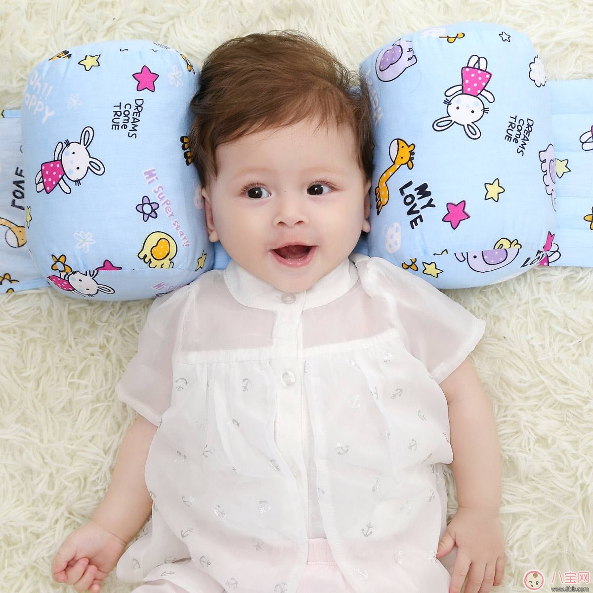 嬰兒睡什么樣的枕頭好  寶寶枕頭如何挑選枕芯