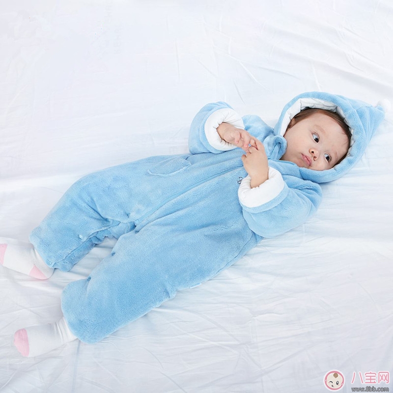 冬天新生兒如何保暖 怎么給新生兒保暖 冬天新生兒如何保暖 怎么給新生兒保暖