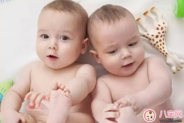 生二胎如何處理兩個孩子的關(guān)系 生二胎兩個孩子怎么教育