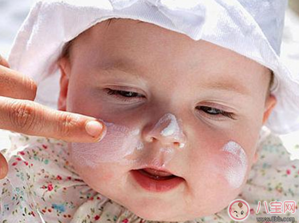 冬天寶寶怎么護(hù)膚 冬天寶寶護(hù)膚步驟詳解