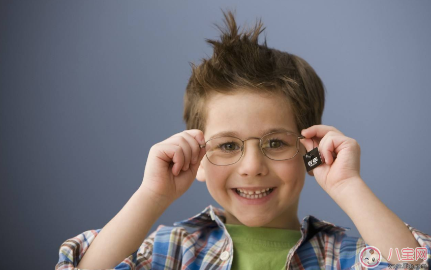 怎么保護(hù)好孩子的視力 哪些習(xí)慣會傷害孩子的視力