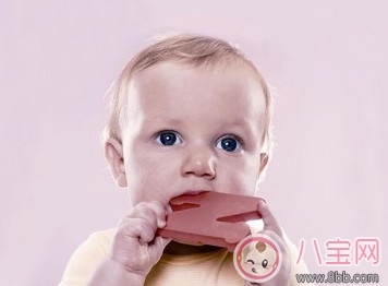 寶寶缺鐵性貧血有哪些癥狀 寶寶缺鐵性貧血怎樣補血 寶寶缺鐵性貧血有哪些癥狀 寶寶缺鐵性貧血怎樣補血