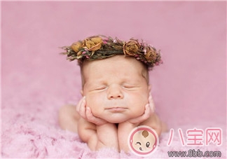 孩子睡覺手腳經常抖動怎么回事  寶寶睡姿對身體有什么影響