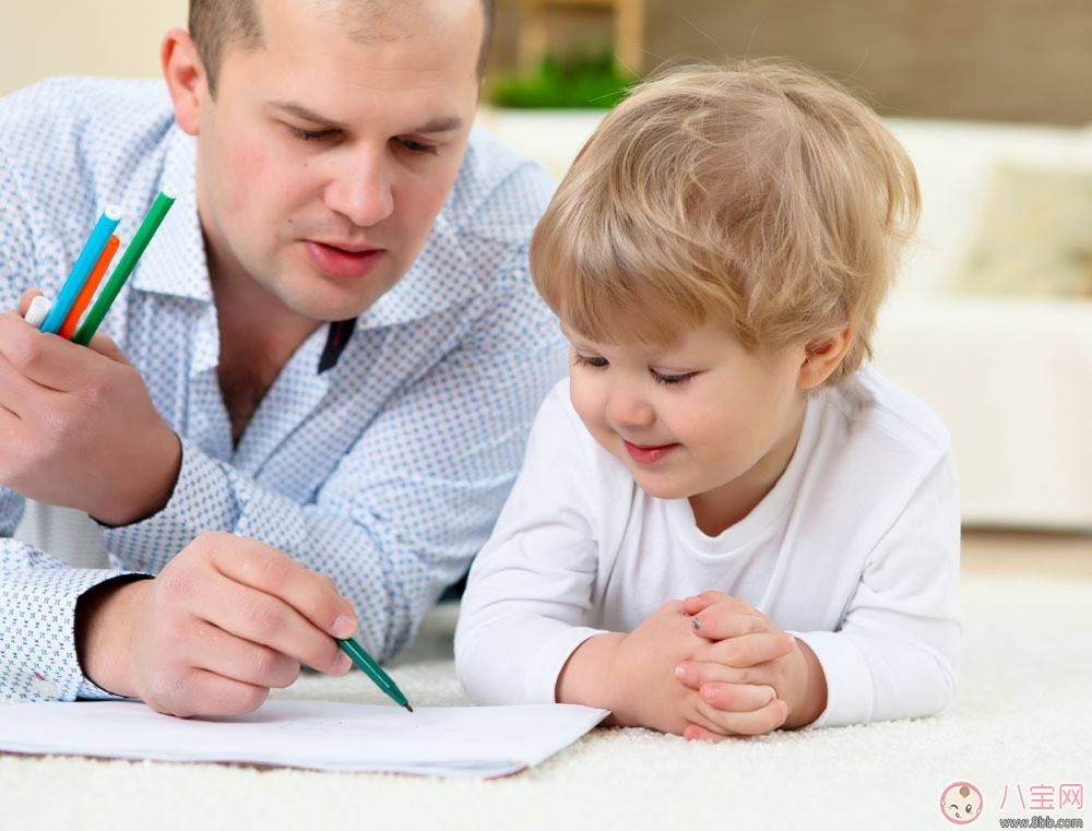 家長(zhǎng)怎么給孩子打氣加油  怎么夸獎(jiǎng)鼓勵(lì)小孩