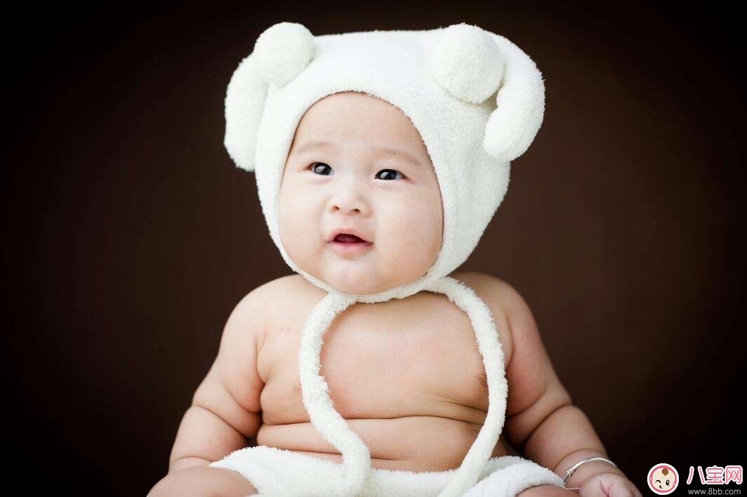 孩子百天了說說短語朋友圈  寶寶過百天如何發說說朋友圈