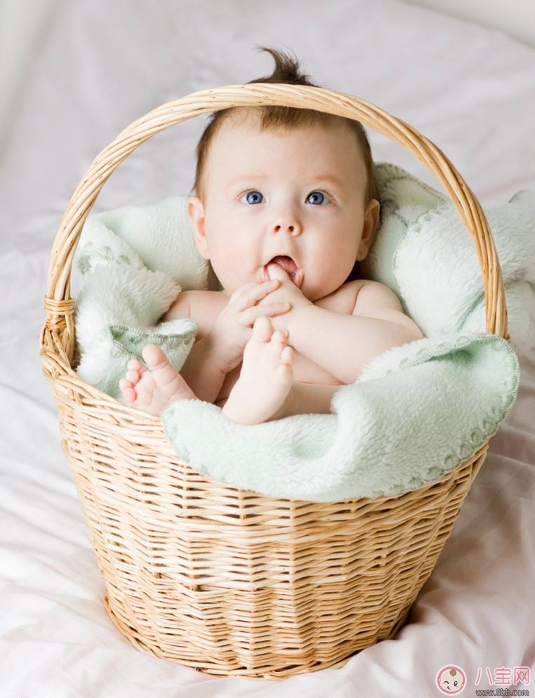 如何區(qū)別小兒肺炎和感冒   冬季如何防治寶寶肺炎