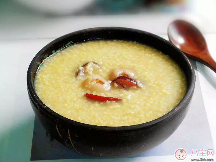 產后奶水少吃什么下奶 產后奶水不足如何找催乳師 產后奶水少吃什么下奶 產后奶水不足如何找催乳師