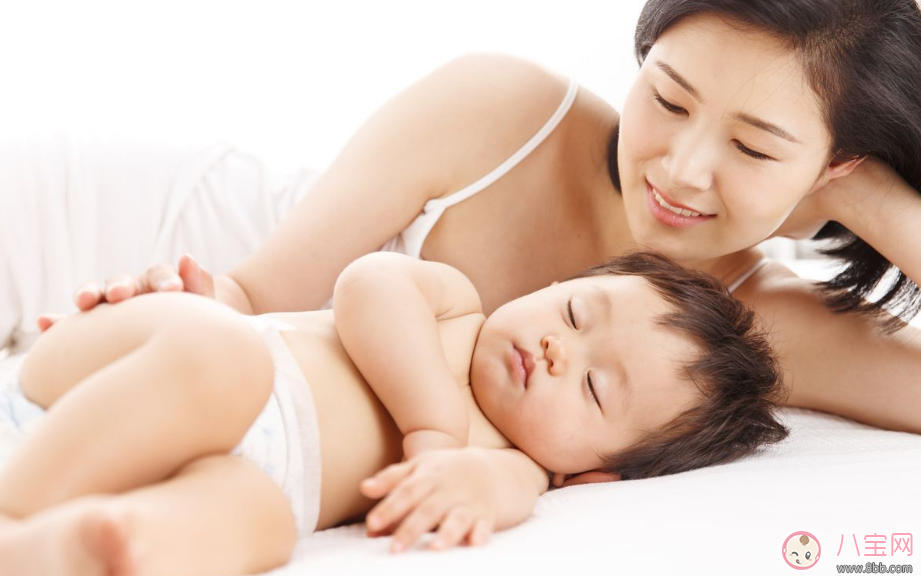 寶寶睡覺我們要注意哪些問題 孩子睡覺怎么睡好