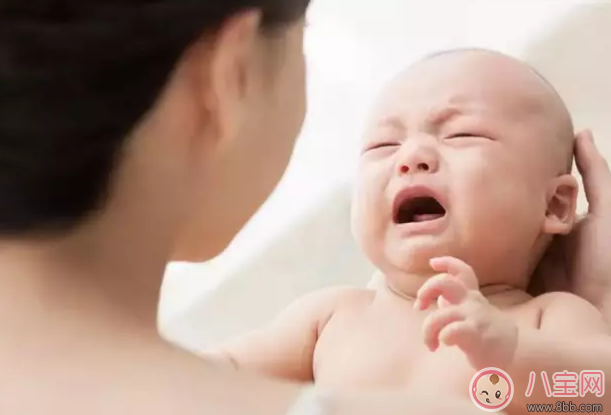 為什么剖腹產寶寶更容易哭 剖腹產寶寶更容易哭怎么辦