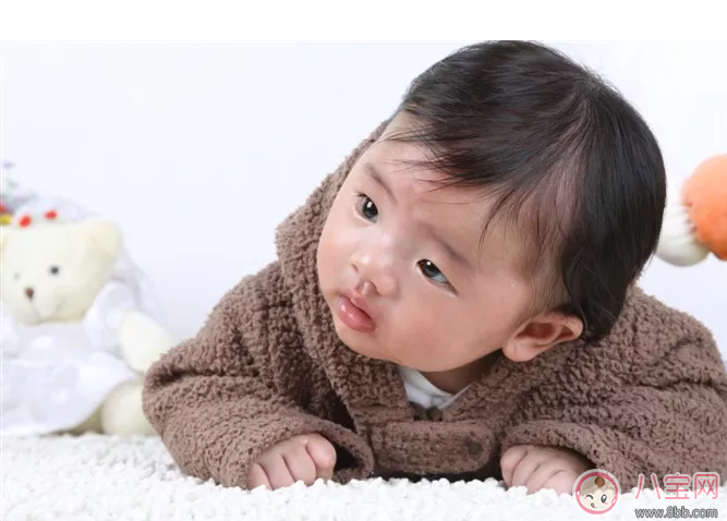 怎么看出來自己的孩子長大聰不聰明 孩子聰明從小有哪些特點