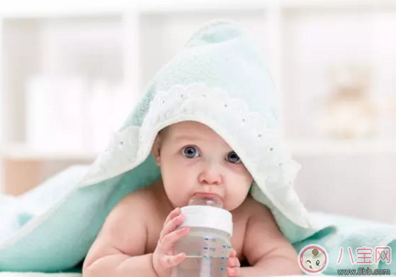 公共給小孩換紙尿褲會不會不衛生 小孩太愛干凈好不好