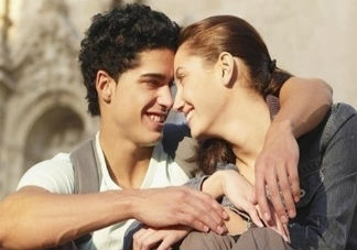 女性備孕期間吃什么牌子的葉酸好 女性吃什么能促排卵