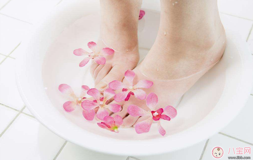 孕婦可以用白醋泡腳嗎 孕婦用白醋泡腳好不好 孕婦可以用白醋泡腳嗎 孕婦用白醋泡腳好不好