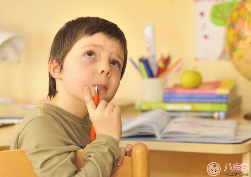 低年級小孩學(xué)習(xí)依賴家長怎么辦 低年級小孩作業(yè)家長怎么輔導(dǎo) 低年級小孩學(xué)習(xí)依賴家長怎么辦 低年級小孩作業(yè)家長怎么輔導(dǎo)