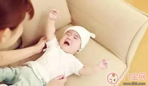 寶寶不睡覺怎么回事 寶寶不睡覺應該怎樣哄 寶寶不睡覺怎么回事 寶寶不睡覺應該怎樣哄