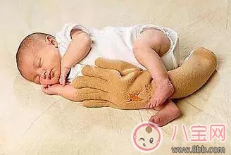 寶寶不睡覺怎么回事 寶寶不睡覺應該怎樣哄 寶寶不睡覺怎么回事 寶寶不睡覺應該怎樣哄