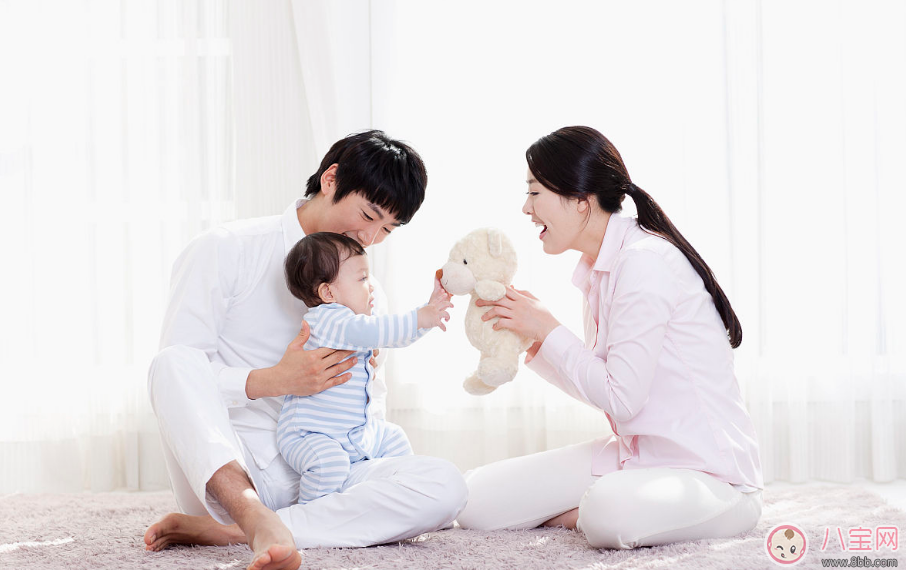 父母如何與寶寶交流   家長怎樣與孩子溝通