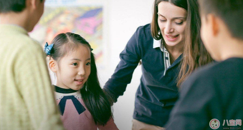 孩子搶大人的手機不聽話的原因是什么 怎么設身處地的知道孩子的想法 孩子搶大人的手機不聽話的原因是什么 怎么設身處地的知道孩子的想法