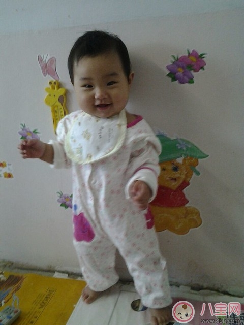 寶寶會站的心情說說 寶寶自己能站起來激動的說說朋友圈 寶寶會站的心情說說 寶寶自己能站起來激動的說說朋友圈