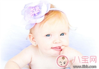 一歲寶寶發(fā)燒怎么辦 一歲寶寶發(fā)燒吃什么好 一歲寶寶發(fā)燒怎么辦 一歲寶寶發(fā)燒吃什么好