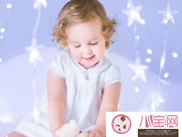 寶寶五行缺水如何取名 2018五行缺水的寶寶起什么名字比較好