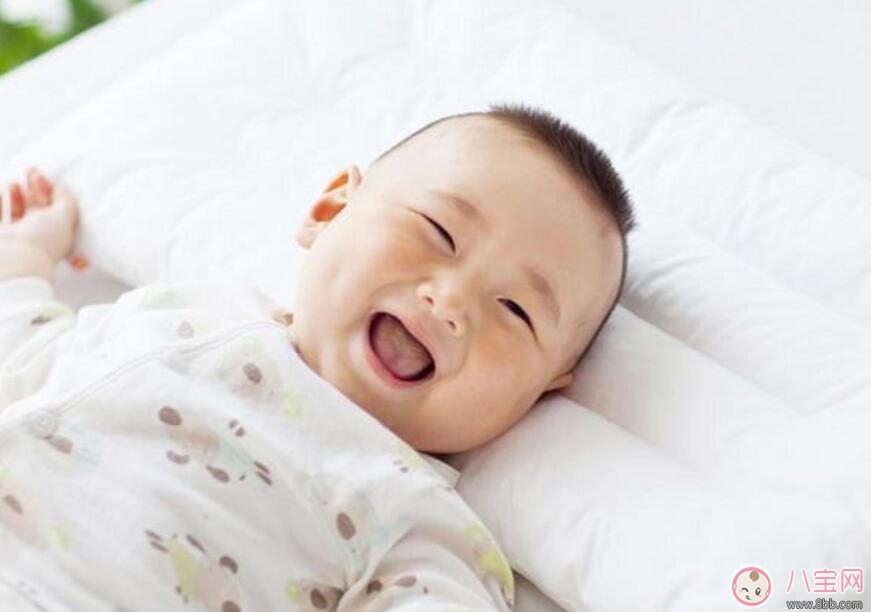 不同年齡的寶寶應該怎么喝奶粉 寶寶喝奶粉怎么選擇段數 不同年齡的寶寶應該怎么喝奶粉 寶寶喝奶粉怎么選擇段數