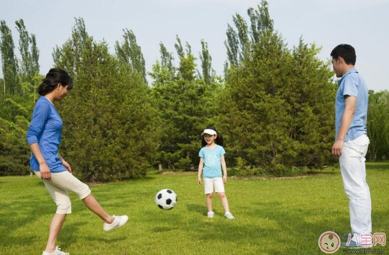 和孩子交流很困難怎么辦 孩子說不用你管怎么教育 和孩子交流很困難怎么辦 孩子說不用你管怎么教育