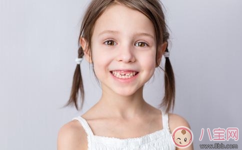 孩子乳牙沒有搖動卻長恒牙怎么回事 寶寶乳牙不搖就長恒牙怎么辦