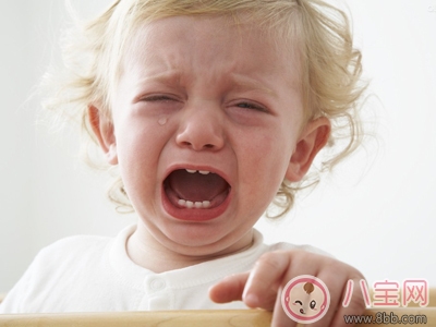 孩子乳牙沒有搖動卻長恒牙怎么回事 寶寶乳牙不搖就長恒牙怎么辦