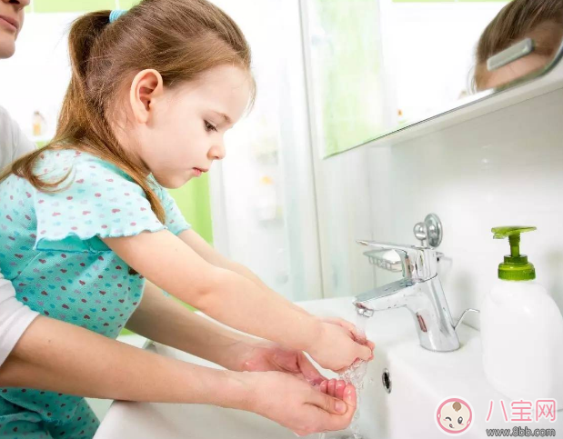 小孩三歲前家長要教會孩子什么 小孩三歲前必須學會的技能 小孩三歲前家長要教會孩子什么 小孩三歲前必須學會的技能