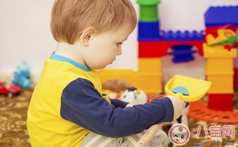 新年媽媽對(duì)孩子的祝福語(yǔ)說(shuō)說(shuō) 2018新年帶孩子配圖說(shuō)說(shuō)朋友圈 新年媽媽對(duì)孩子的祝福語(yǔ)說(shuō)說(shuō) 2018新年帶孩子配圖說(shuō)說(shuō)朋友圈